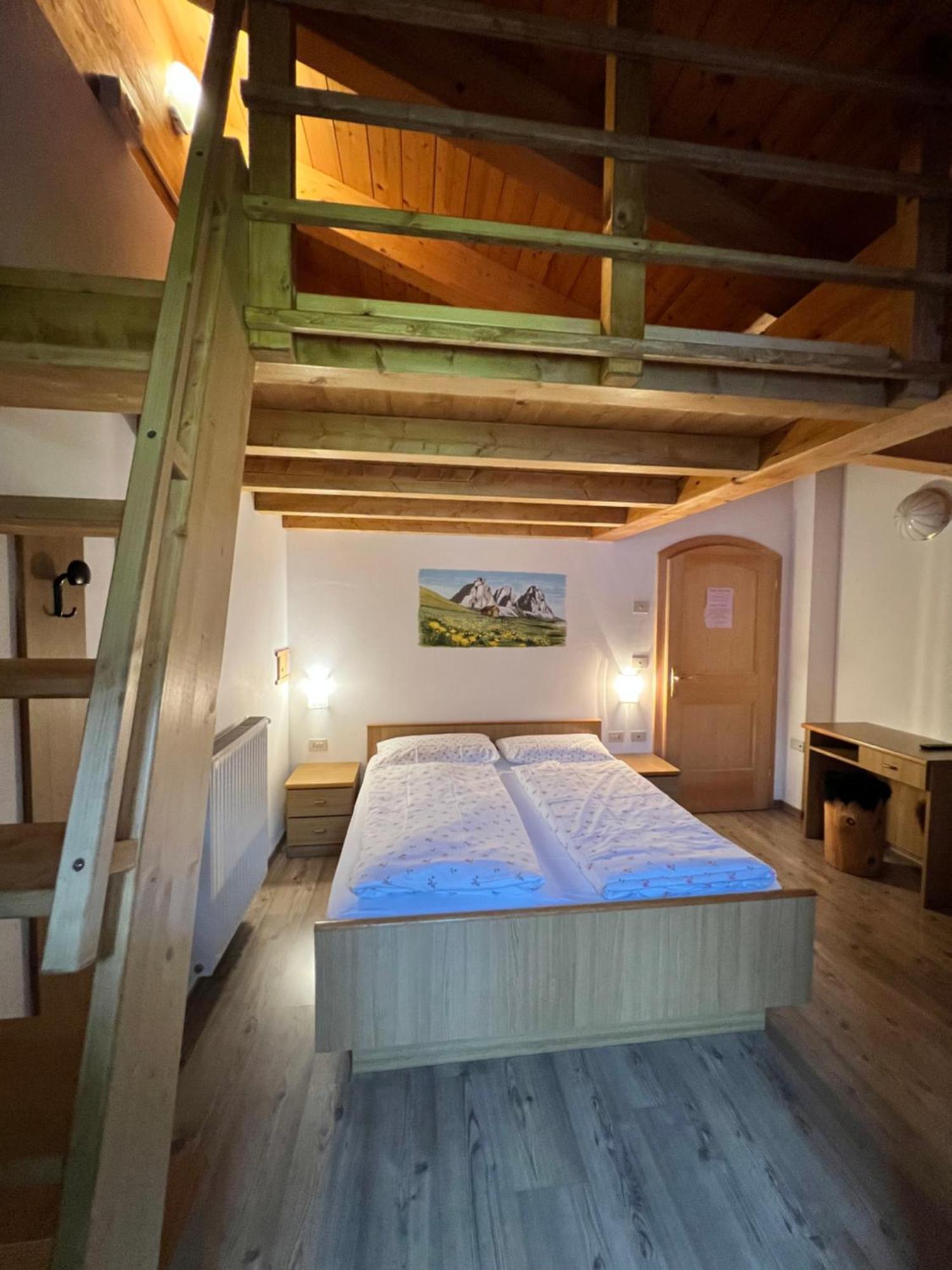 Garni Eden Bed And Breakfast سوراغا المظهر الخارجي الصورة