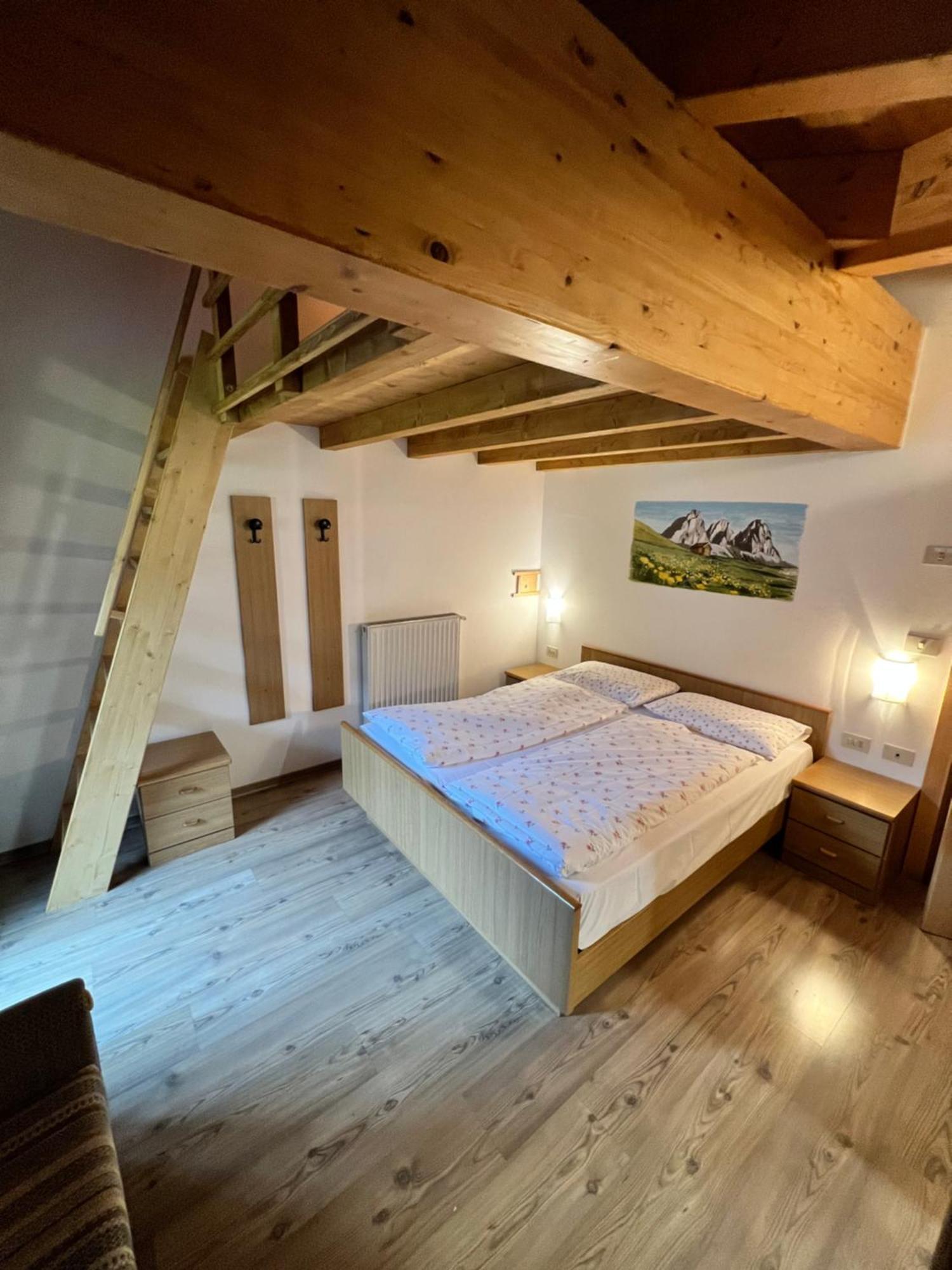 Garni Eden Bed And Breakfast سوراغا المظهر الخارجي الصورة